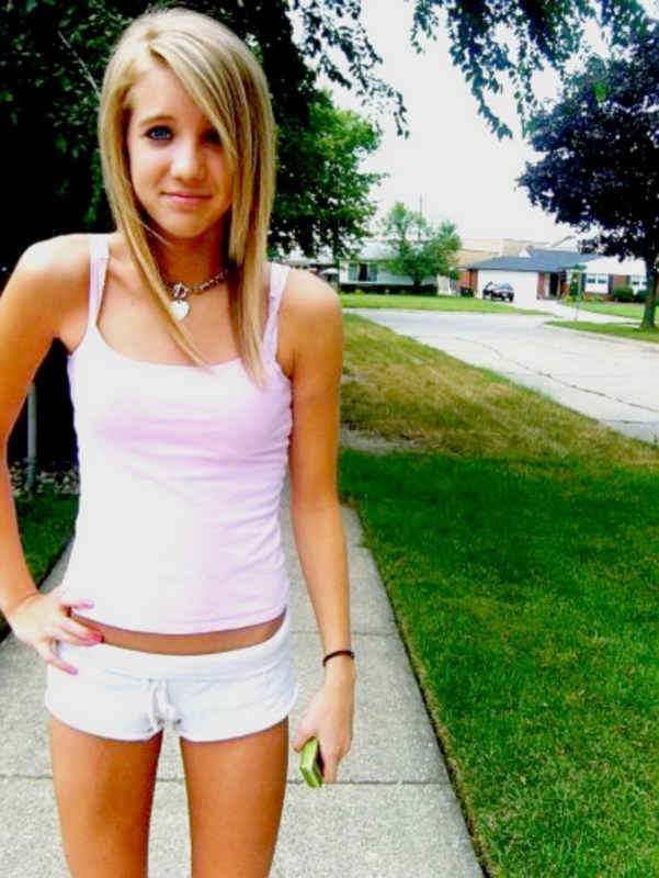 Amateur Naked Babes