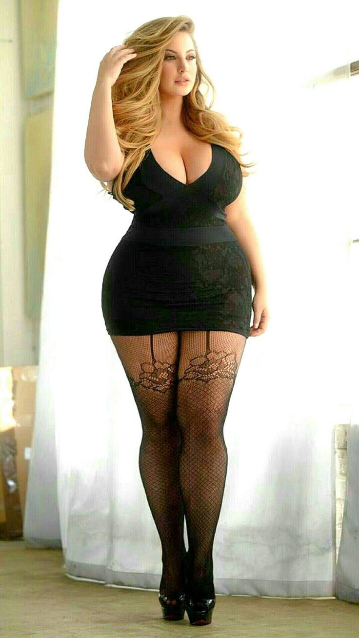 Pin By Mickey Scrivener On Curves Curvy Woman Curvy Women Fashion Beautiful Curvy Women Pin By Mickey Scrivener On Curves Curvy Woman Curvy Women Fashion Beautiful Curvy Women